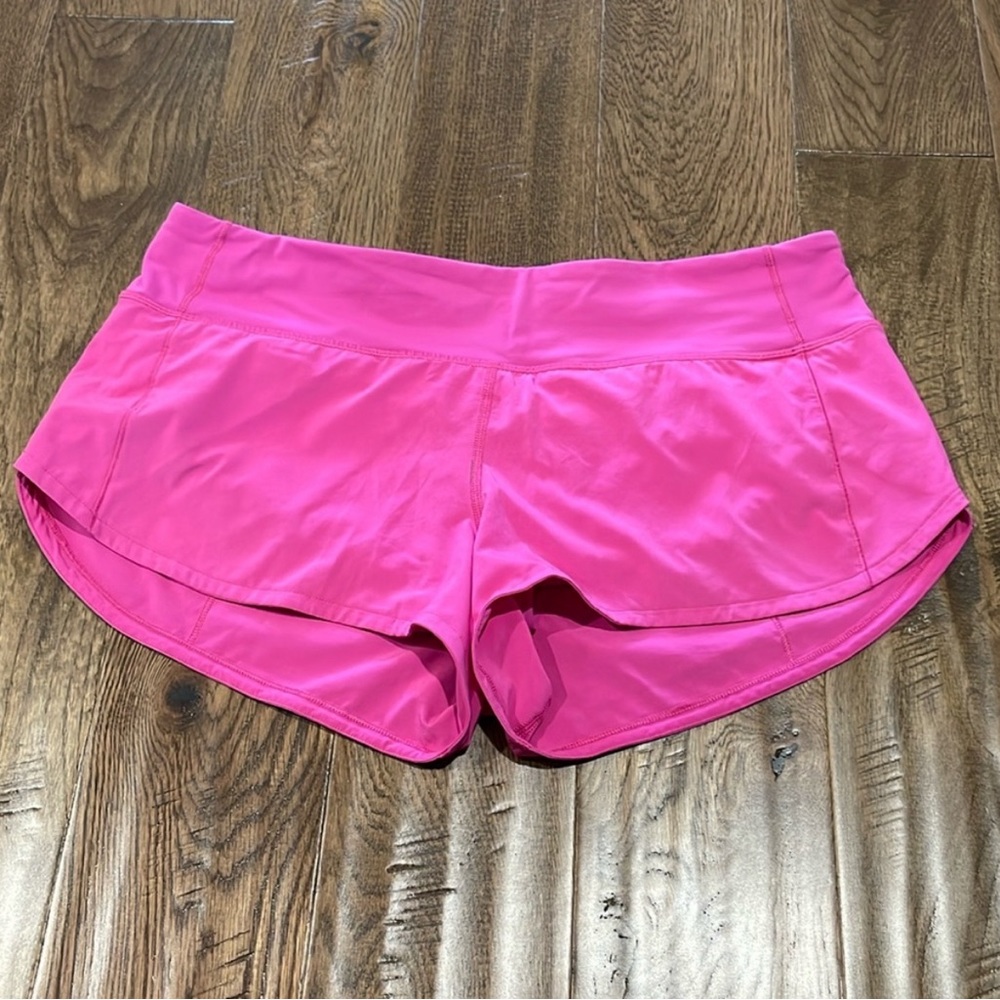 Lululemon Speed Up 2.5” Size 6